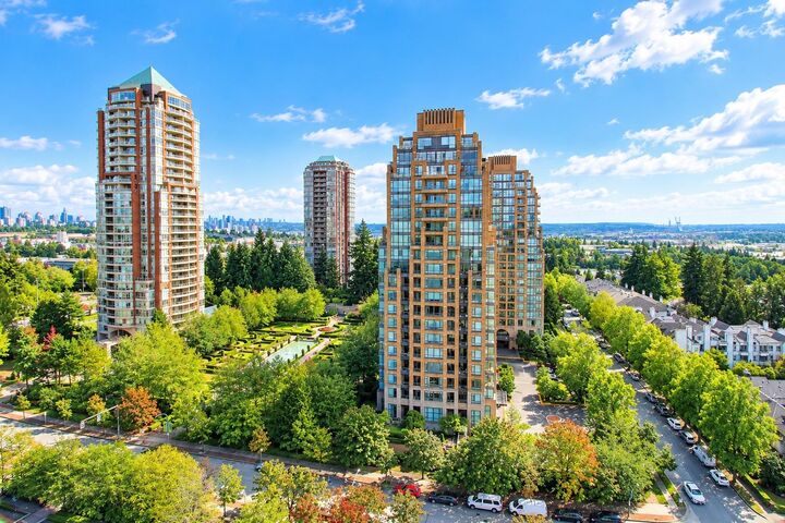 Property Photo:  6823 Station Hill Drive 1701  BC V3N 0A9 