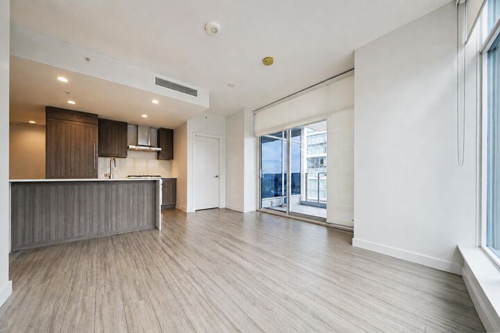 Property Photo:  2311 Beta Avenue 2004  BC V5C 0M1 