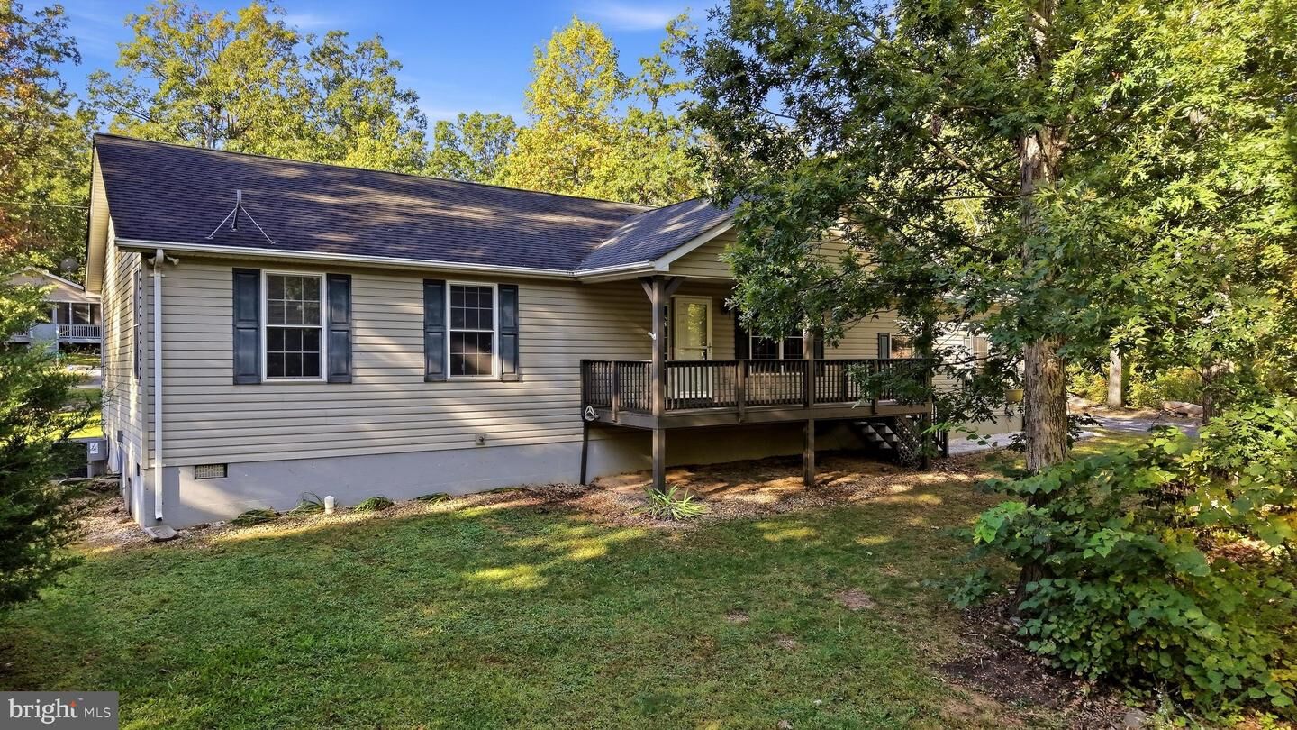 Property Photo: 307 Mountain Falls Boulevard VA 22602