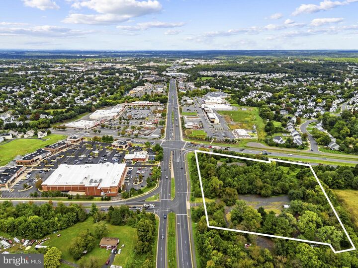 Property Photo: 8341 Prince William Parkway VA 20111