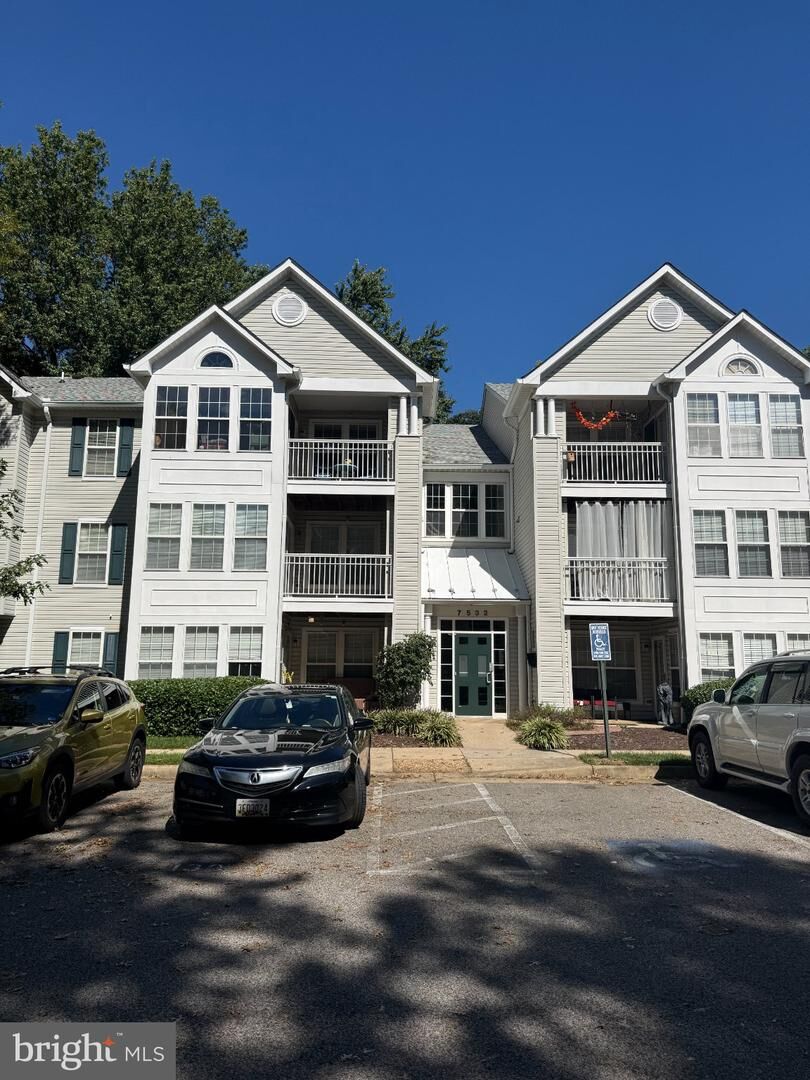 Property Photo:  7532 Coxton Court G-127  VA 22306 