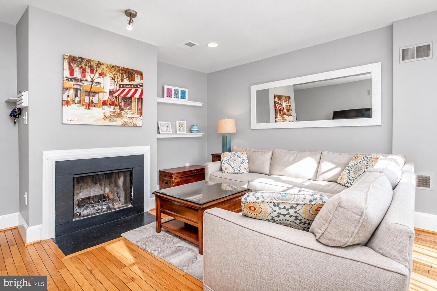 Property Photo:  1815 E East Capitol Street SE 2  DC 20003 