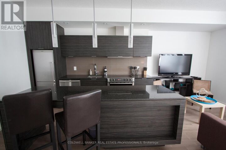 Property Photo:  8 Charlotte Street  ON M5V 0K4 
