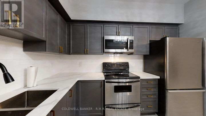 Property Photo: 157 Wellington Street East 103 ON L9R 0R7