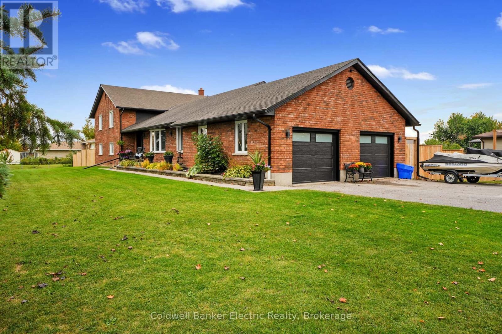 Property Photo:  1305 Holden Road  ON K9J 6X5 