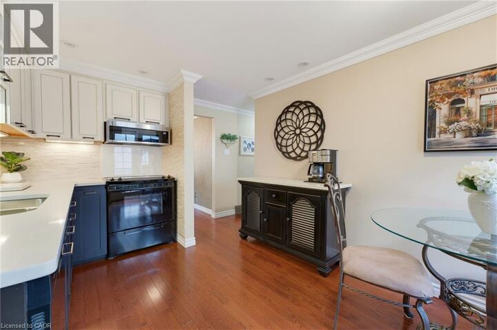 Property Photo:  77 Yellow Birch Drive  ON N2N 2M3 