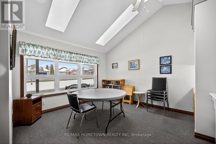 Property Photo:  1171 Millwood Avenue 5  ON K6V 7L5 