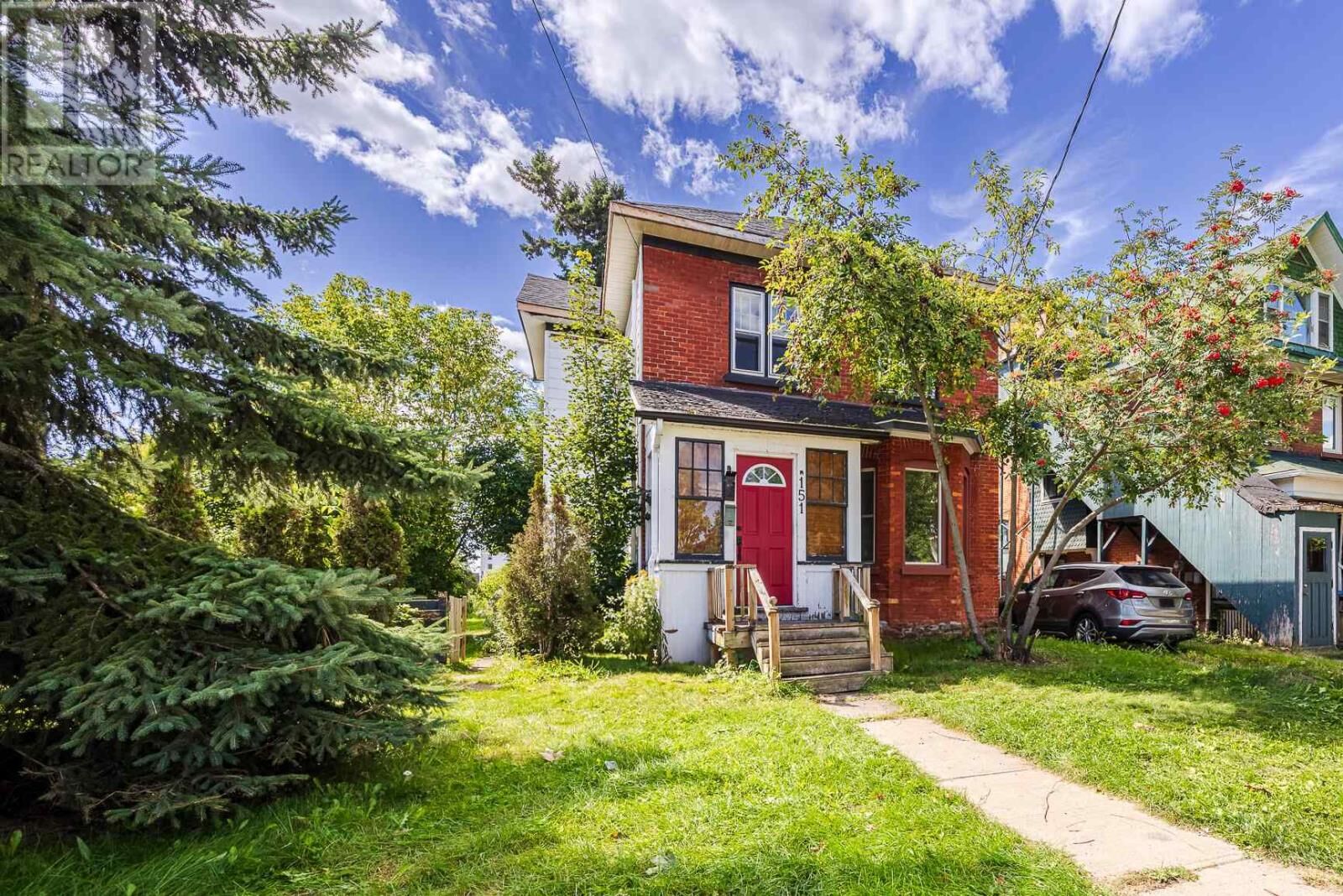 Property Photo:  151 Albert St E  ON P6A 2P2 