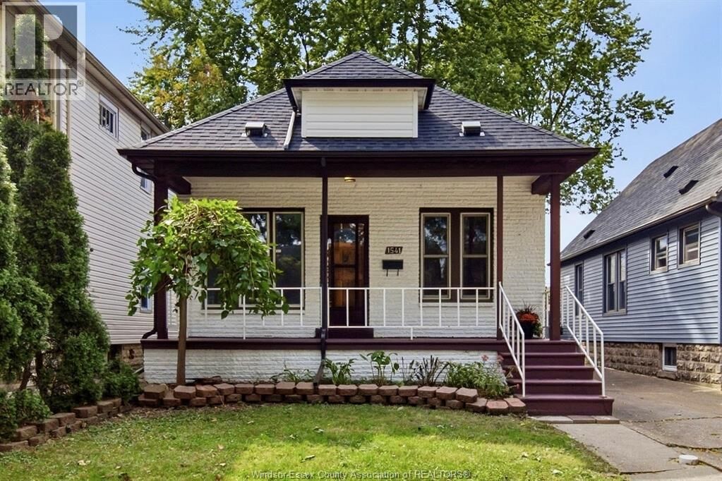Property Photo: 1541 Lincoln Road ON N8Y 2J3