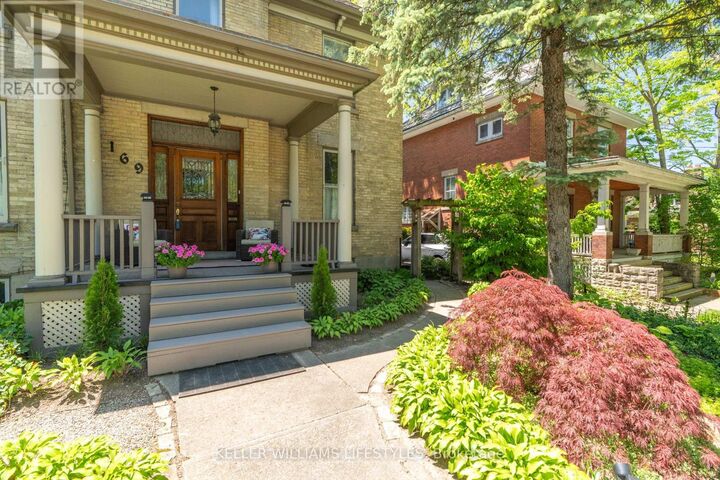Property Photo:  169 Ridout Street South  ON N6C 3X7 