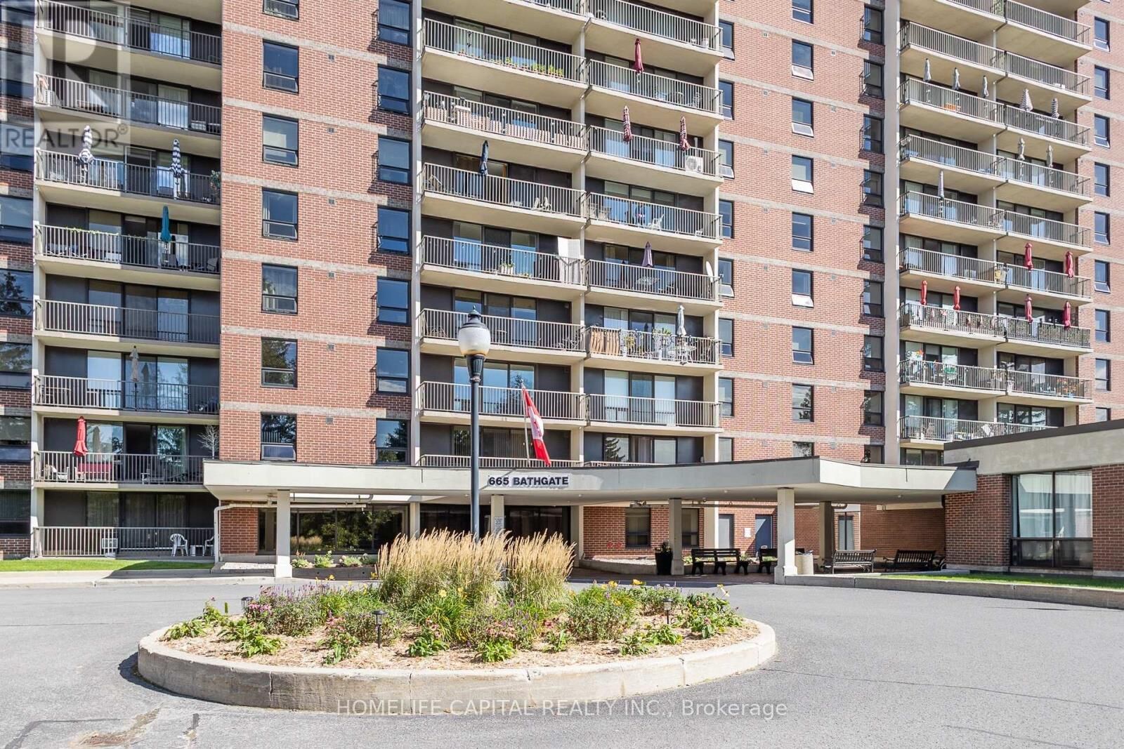 Property Photo: 665 Bathgate Drive 408 ON K1K 3Y4