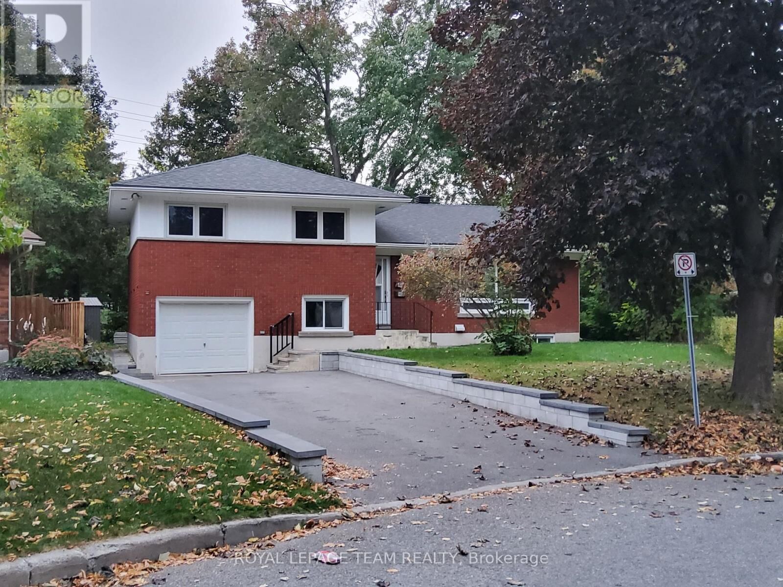 Property Photo:  2748 Moncton Road A  ON K2B 7W1 