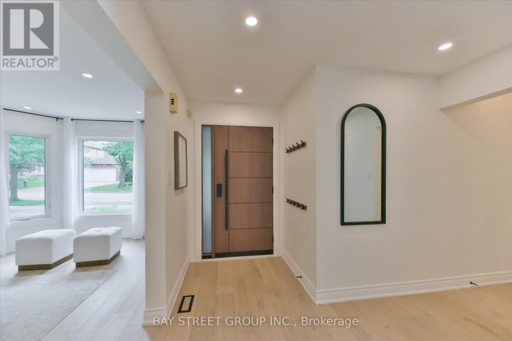 Property Photo:  49 Cygnus Drive  ON L4C 8P1 