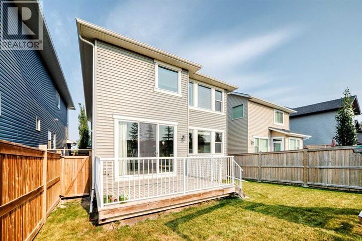 Property Photo:  296 Nolancrest Heights Northwest  AB T3R 0V8 