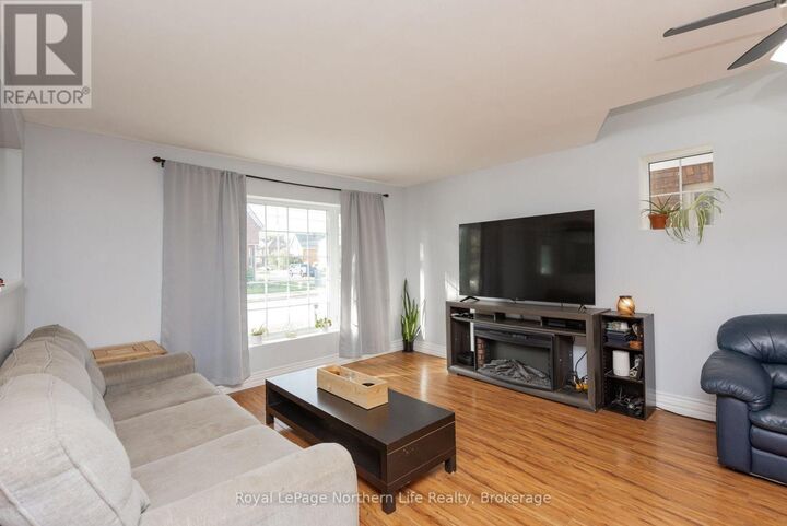Property Photo: 583 Wyld Street ON P1B 1Z8
