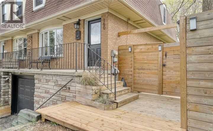 Property Photo:  160 Breckenridge Drive Upper  ON N2B 2N9 