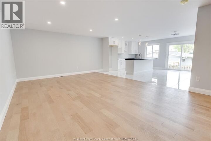 Property Photo:  130 Angelo Avenue  ON N9J 0E5 