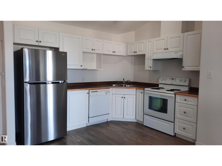 Property Photo: #423 5340 199 St NW AB T6M 0A5