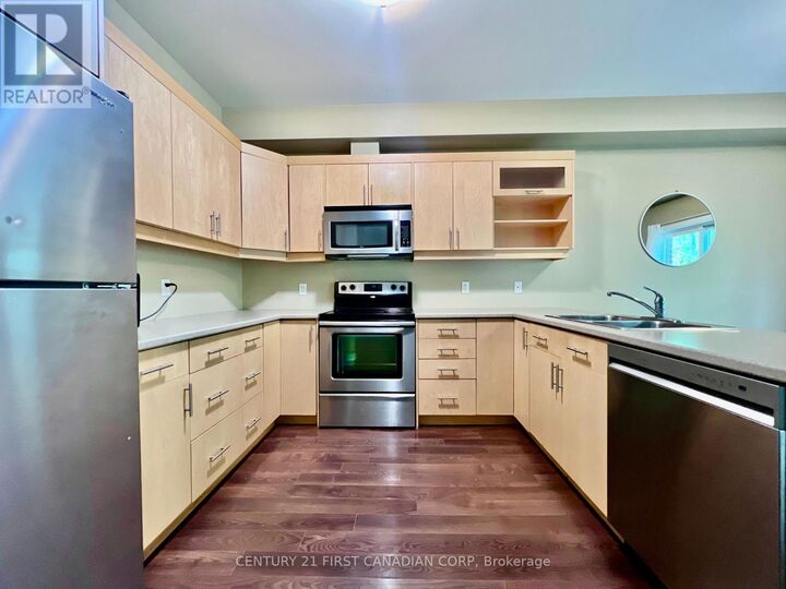 Property Photo: 112 North Centre Road 45 ON N5X 0G9