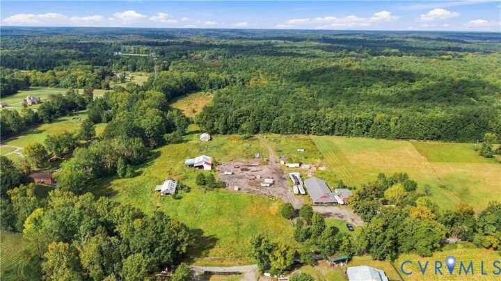 Property Photo: 15203 Breedens Road VA 23047