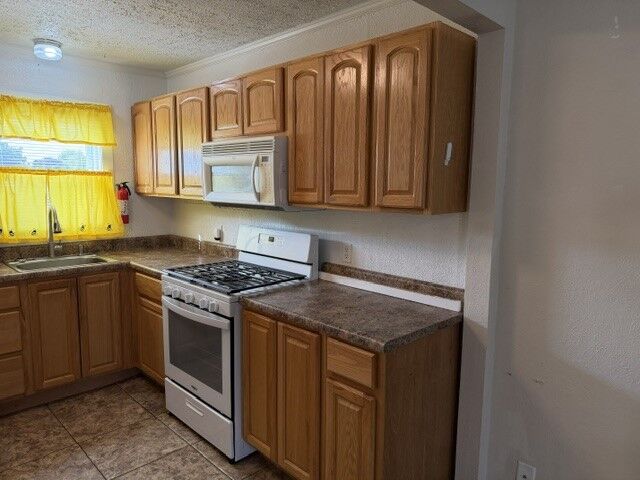 Property Photo: 137 Shaw Street IL 62544