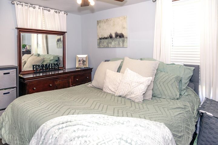 Property Photo:  2447 Cherry Street  IA 52001 