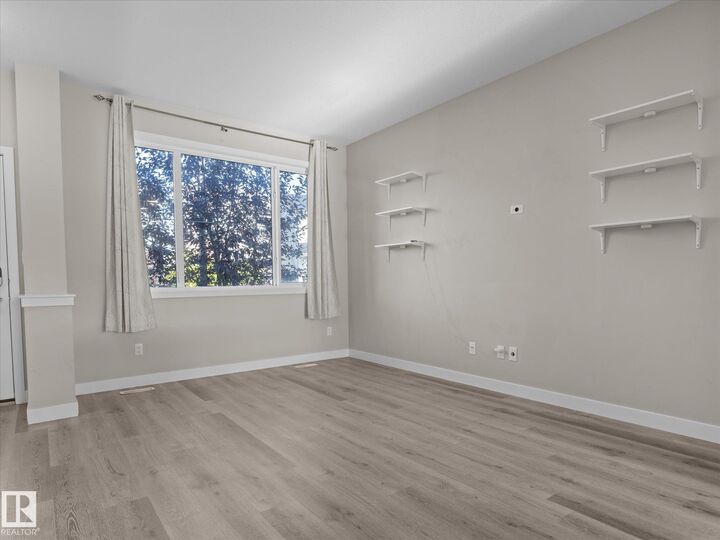 Property Photo:  541 Paterson Way SW  AB T6W 4E1 