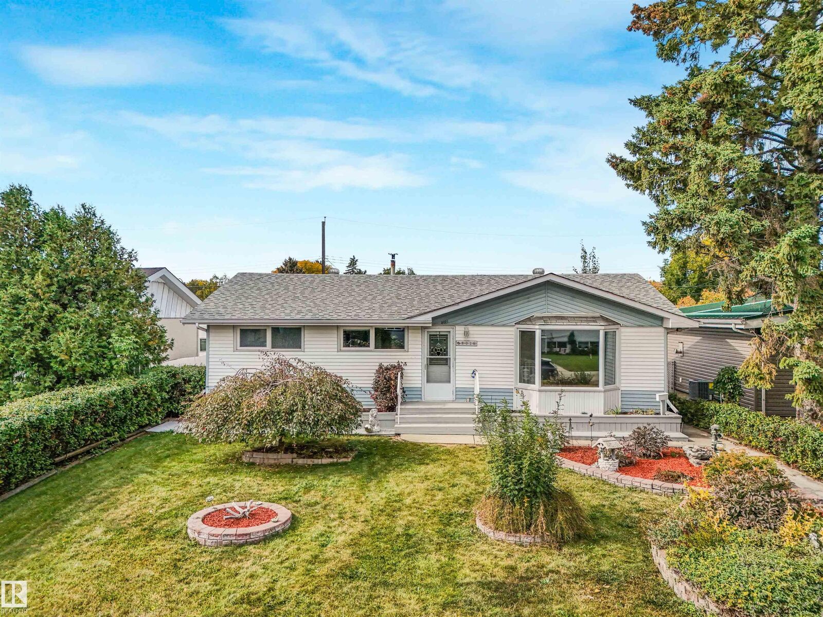 Property Photo:  8016 161 Street NW  AB T5R 2K6 