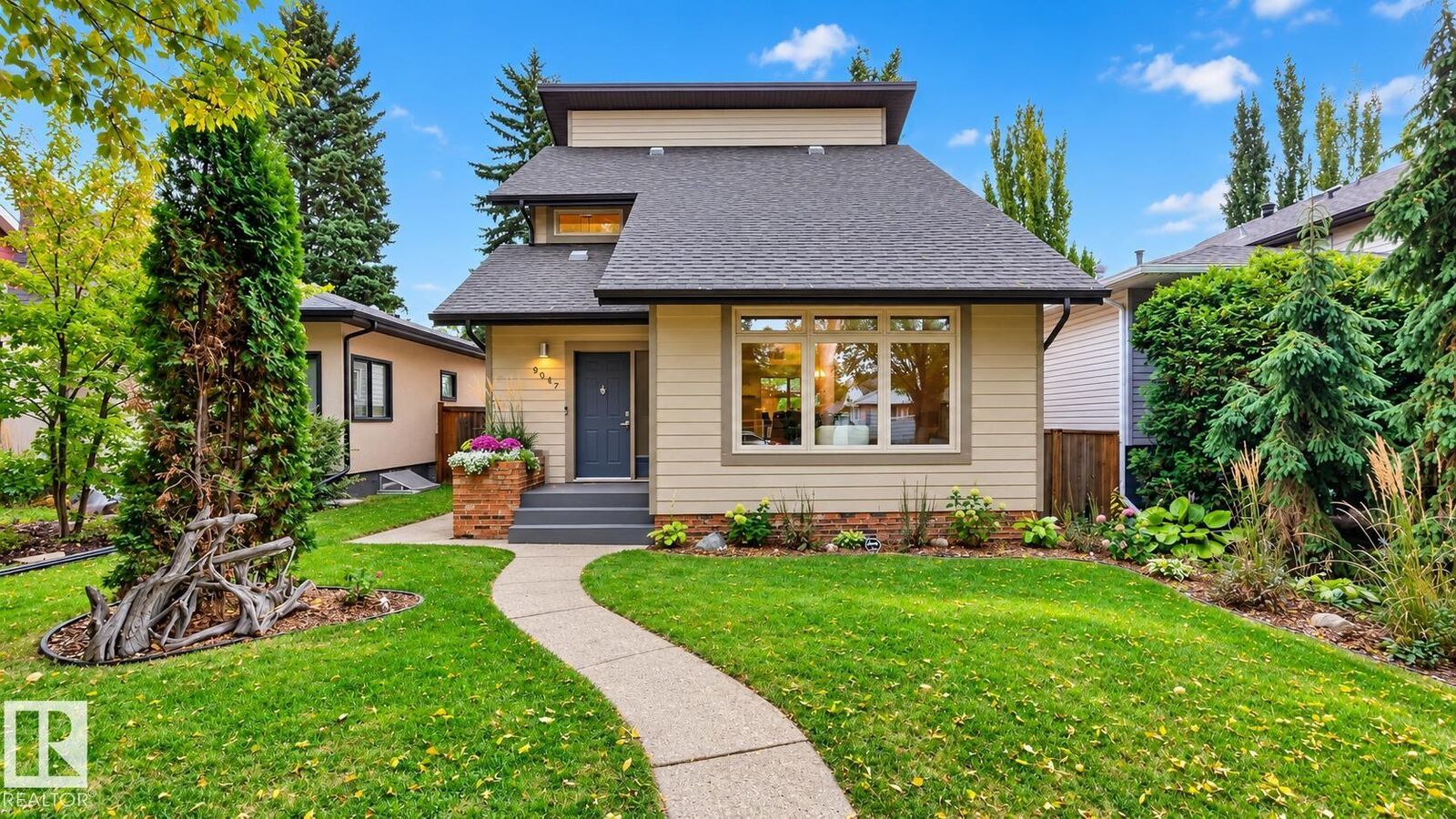 Property Photo: 9047 94 Street NW AB T6C 3V3