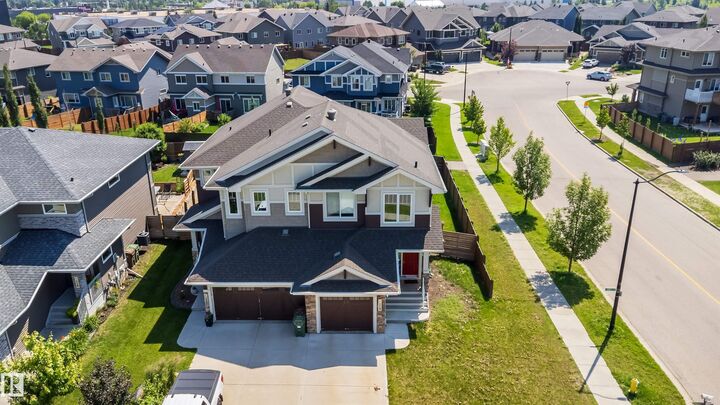 Property Photo:  114 James Crescent  AB T8N 7S6 