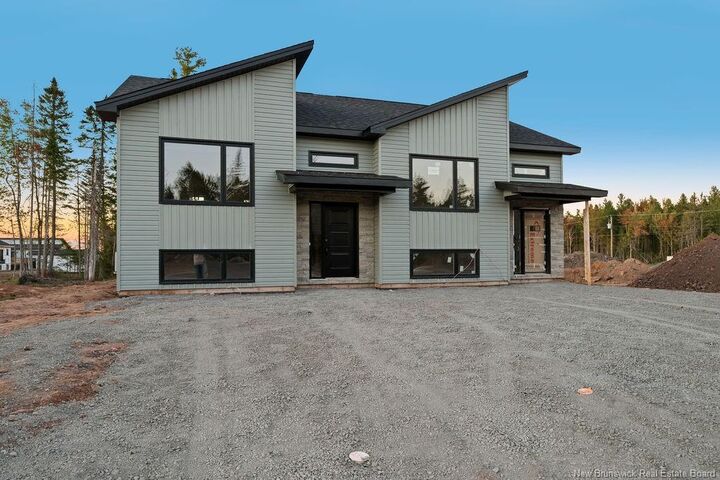Property Photo:  195 Carrington Drive  NB E1B 5E8 