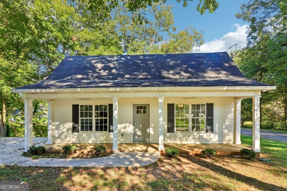 Property Photo: 7 Mosley Lane GA 30113
