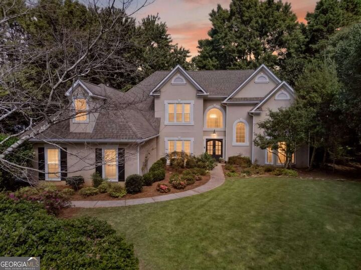 Property Photo: 125 Kiveton Park Drive GA 30075