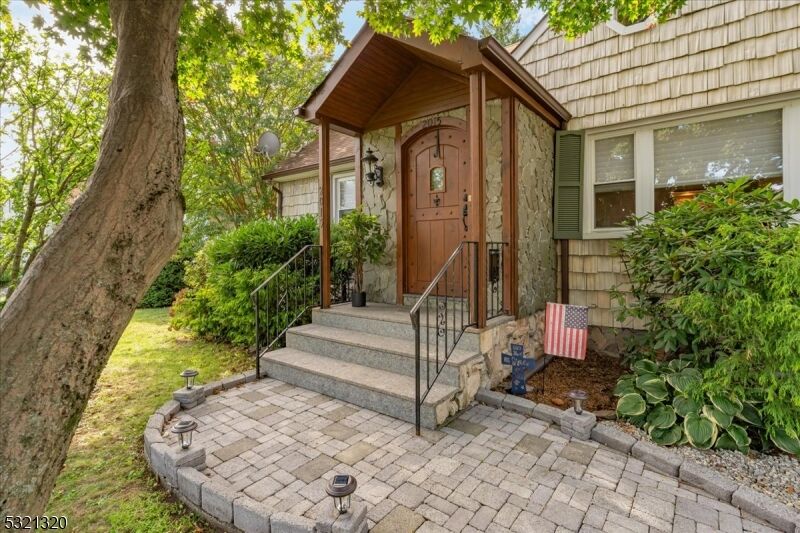 Property Photo:  2015 Mountain Ave  NJ 07076 