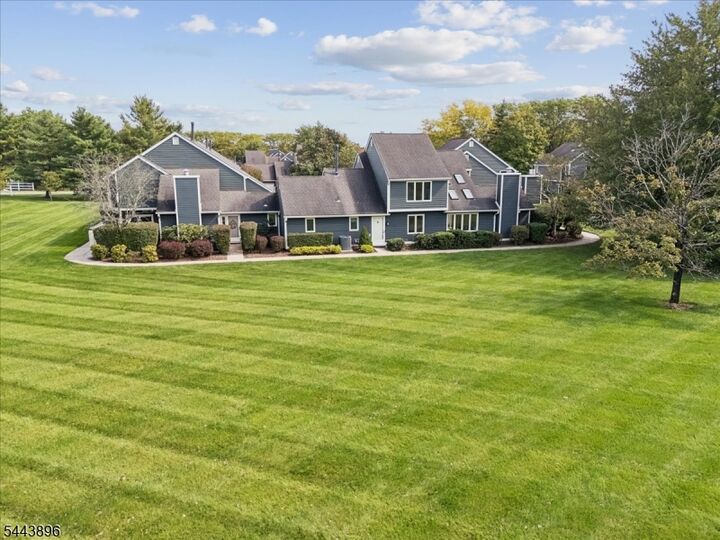 Property Photo:  10 Village Dr  NJ 07920 