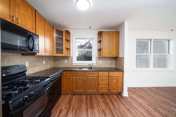 Property Photo:  528 47th St 2C  NJ 07087 