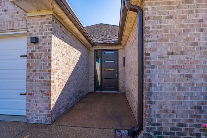 Property Photo: 2366 Sciota Court IN 47630