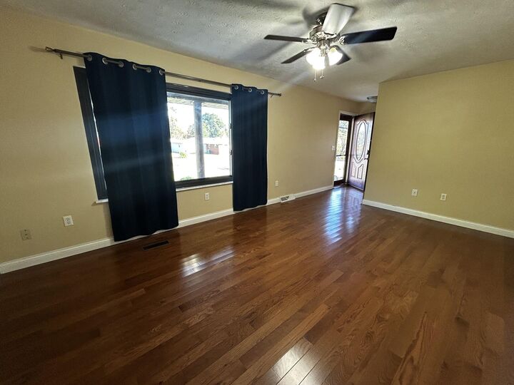 Property Photo:  411 Boat Dock Road  KY 42501 
