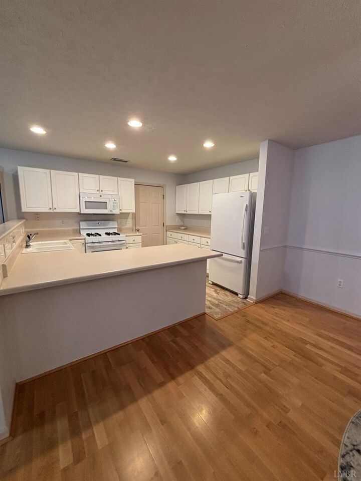 Property Photo:  1155 Jefferson Oaks Court  VA 24551 