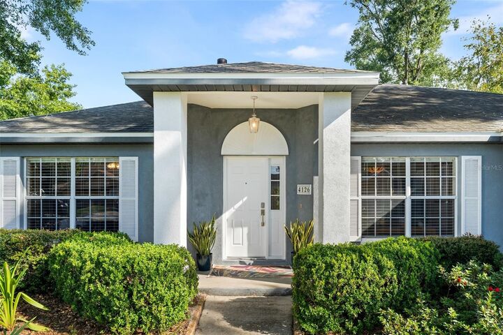 Property Photo: 4126 NW 60th Avenue FL 32653