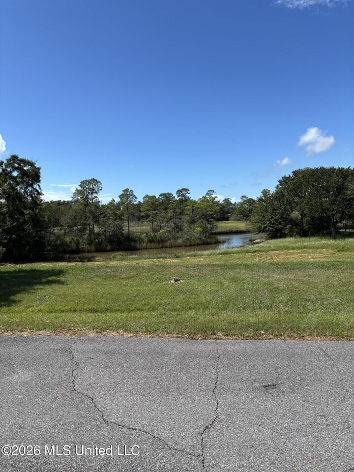 Property Photo:  Tradewinds Drive  MS 39553 