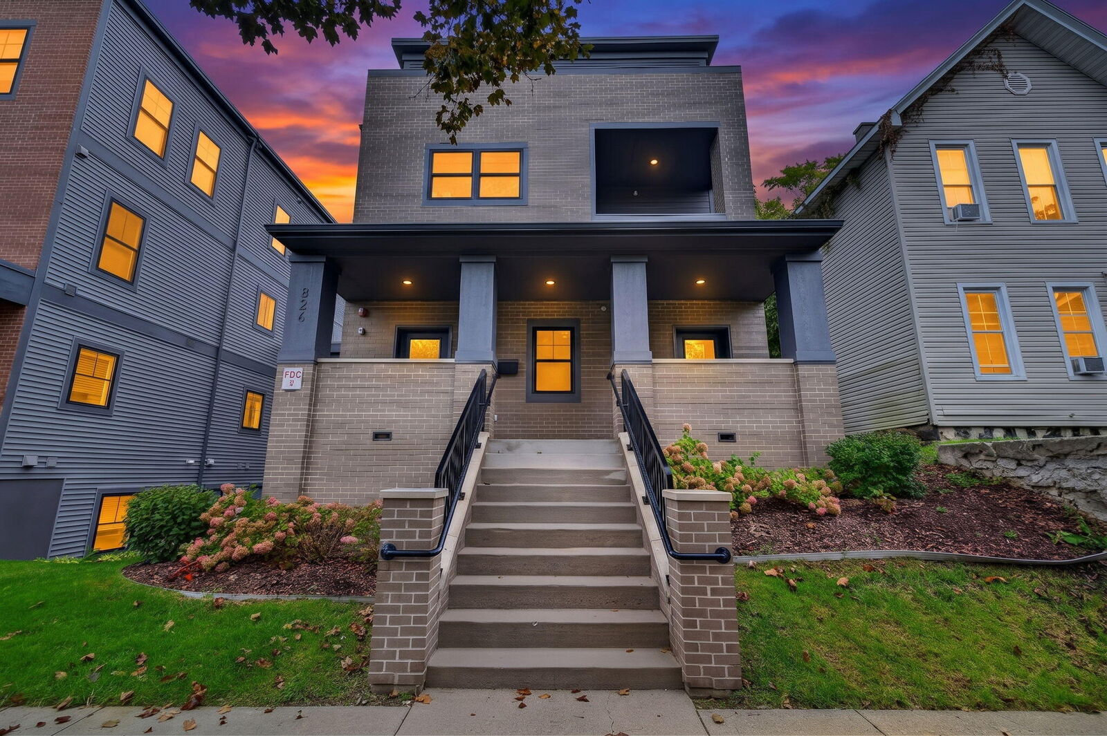 Property Photo: 826 Fairview Avenue NE MI 49503