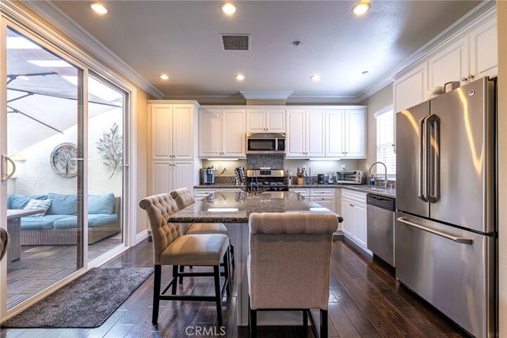 Property Photo:  597 S Kroeger Street  CA 92805 