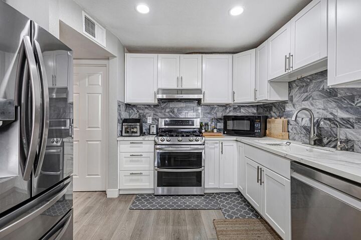 Property Photo:  8363 Lonely Hill Way  CA 95843 