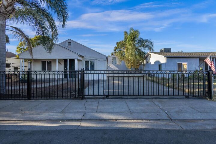 Property Photo:  2235 E Stadium Drive  CA 95205 