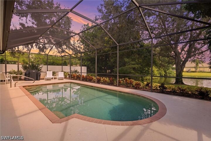 Property Photo: 1124 Augusta Falls Way FL 34119