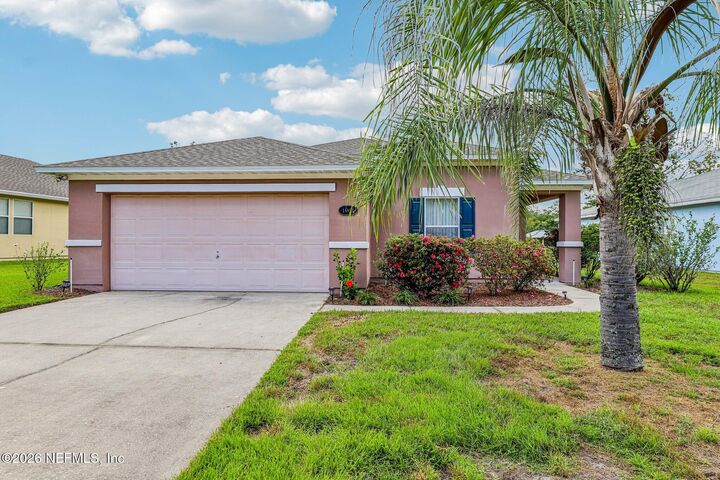 Property Photo: 1962 Tomahawk Drive FL 32068