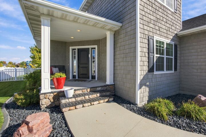 Property Photo:  4914 Loden Court S  ND 58104 