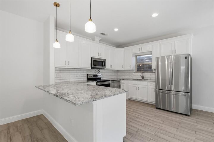 Property Photo:  2617 Ripple Road  TX 75241 