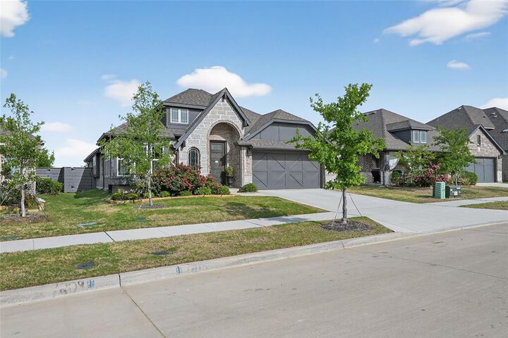 Property Photo:  7213 Cherry Blossom Lane  TX 76227 